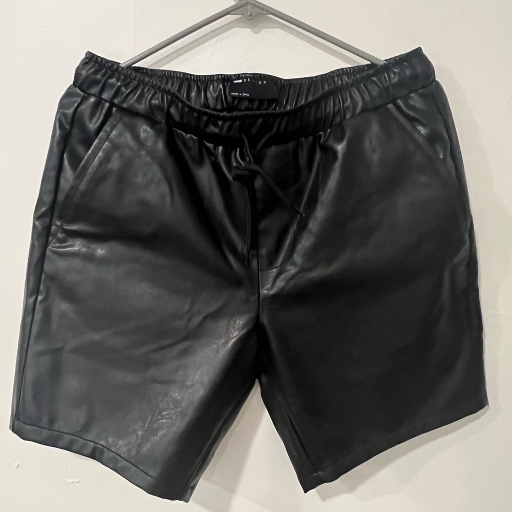 ASOS Black Flat Front Men Shorts